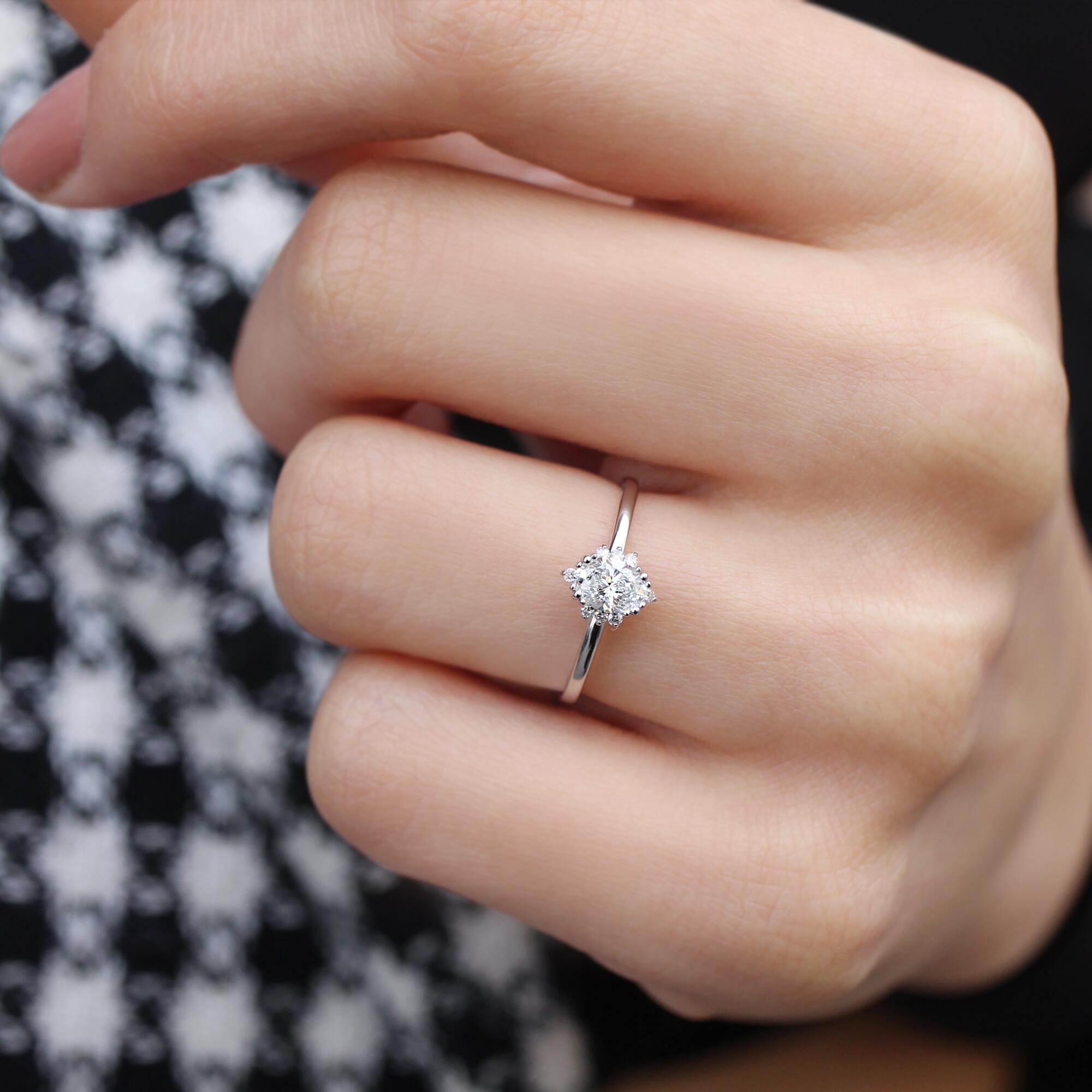 0.45 Karat H SI2 HRD Sertifikalı Vintage Elis Tasarım Pırlanta Yüzük - İnza Pırlanta
