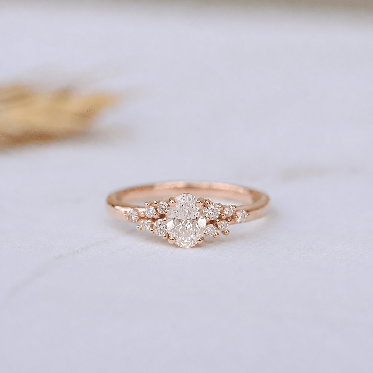 0.50 Karat Vintage Özel Tasarım Oval Asimetri Pırlanta Yüzük - İnza Pırlanta