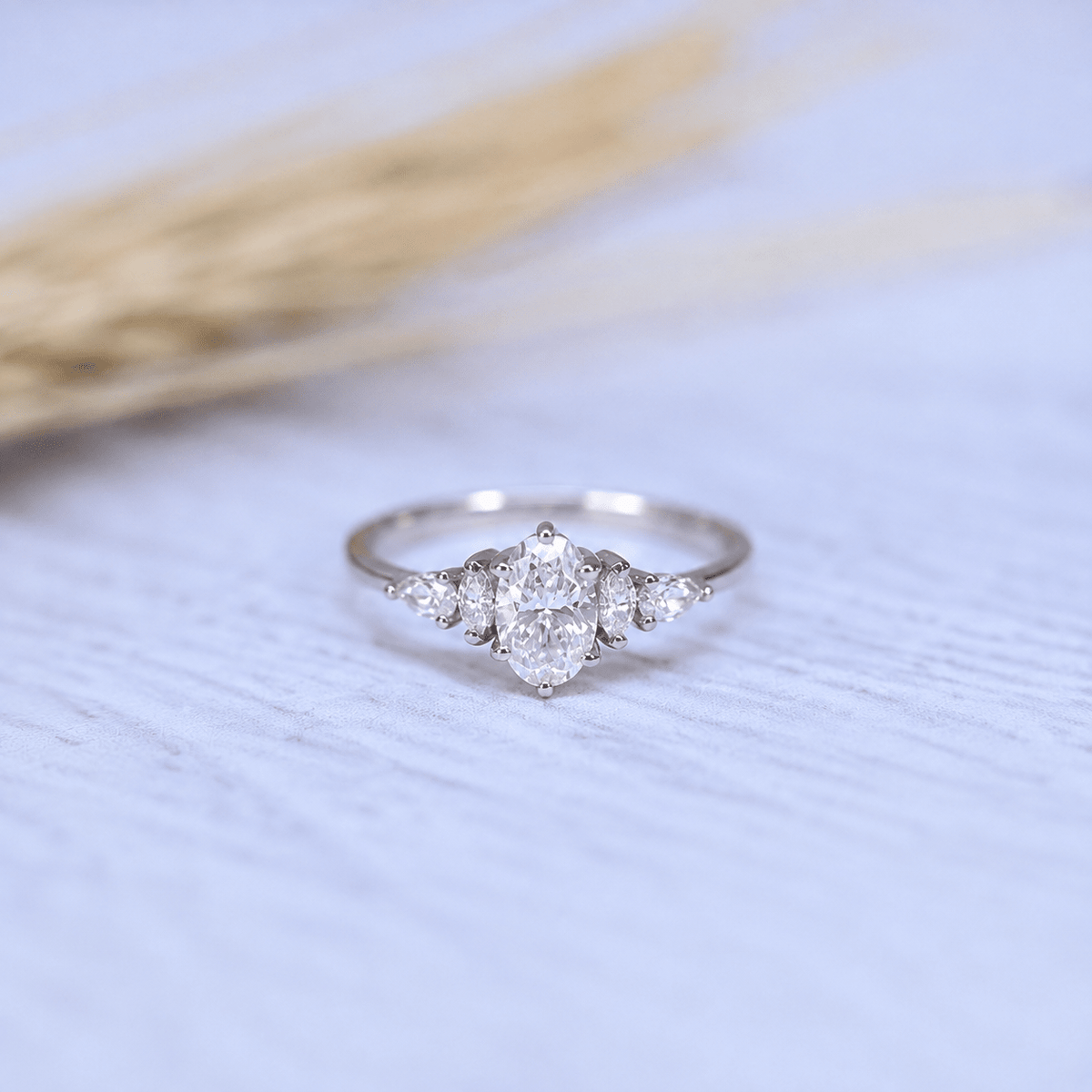 0.80 Karat F SI2 GIA Sertifikalı Vintage Diana Oval Pırlanta Yüzük - İnza Pırlanta