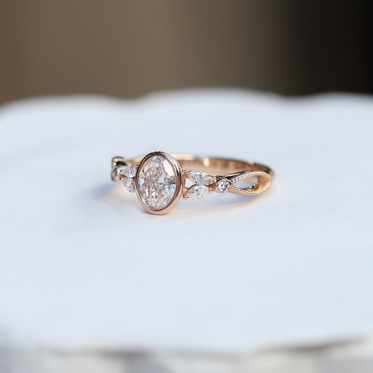 0.80 Karat F SI2 GIA Sertifikalı Vintage Tasarım Pırlanta Yüzük - İnza Pırlanta