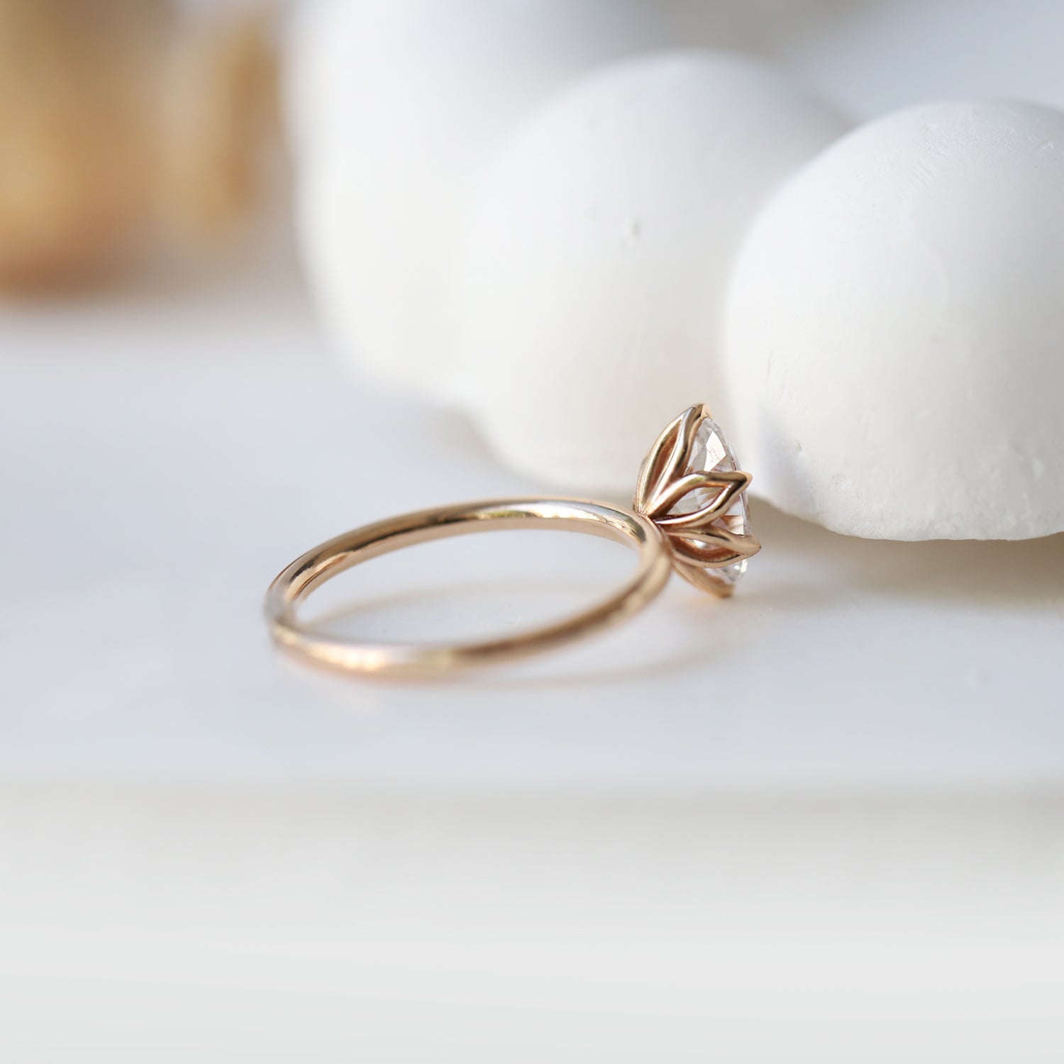 1.00 Karat F SI2 GIA Sertifikalı Lotus Pırlanta Yüzük - İnza Pırlanta