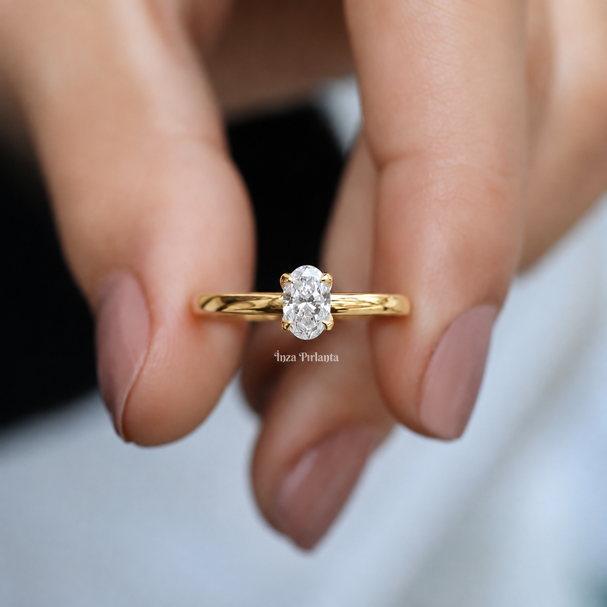 0.35 Karat Oval Pırlanta Tektaş Yüzük