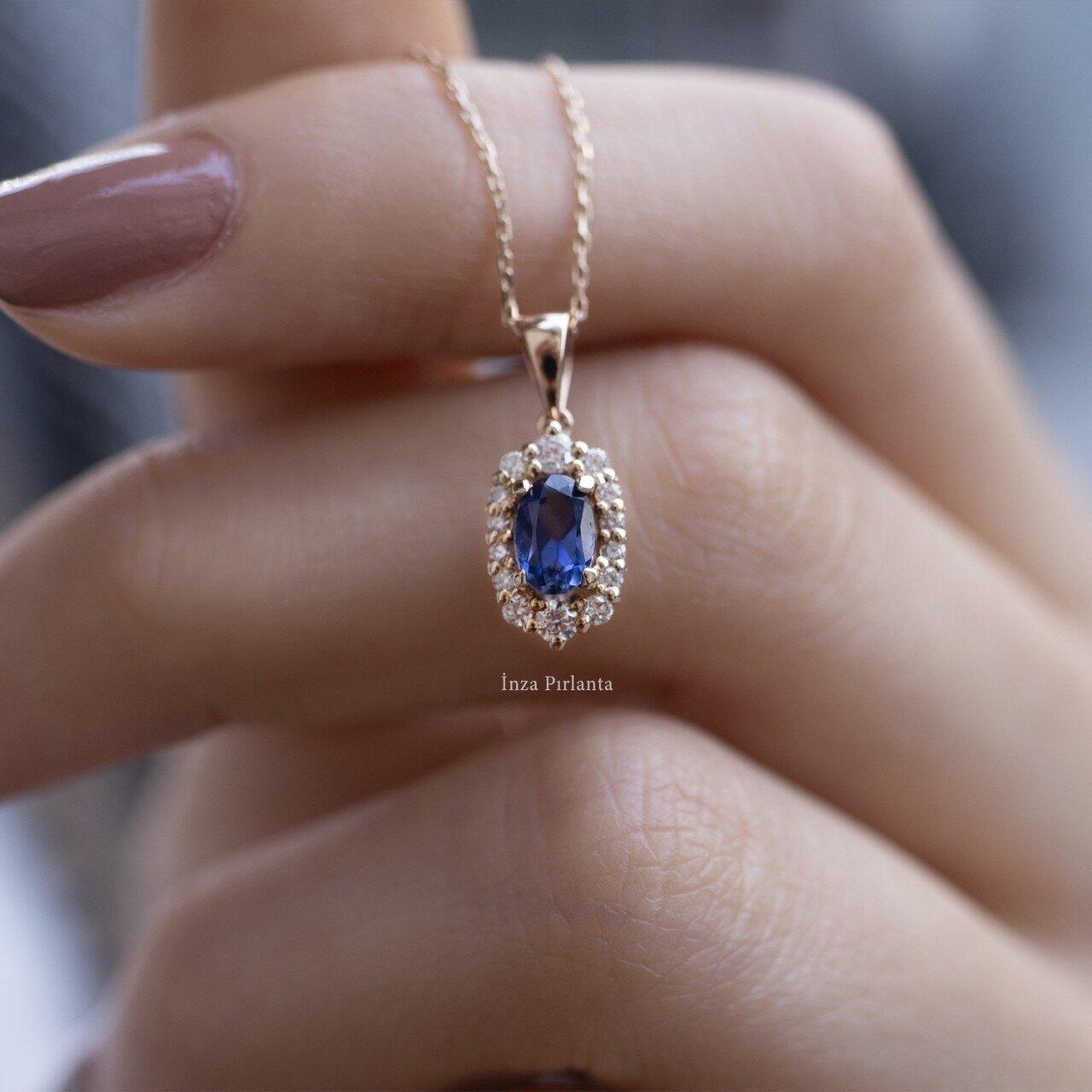 Özel Tasarım Blue Topaz & Pırlanta Kolye - İnza Pırlanta