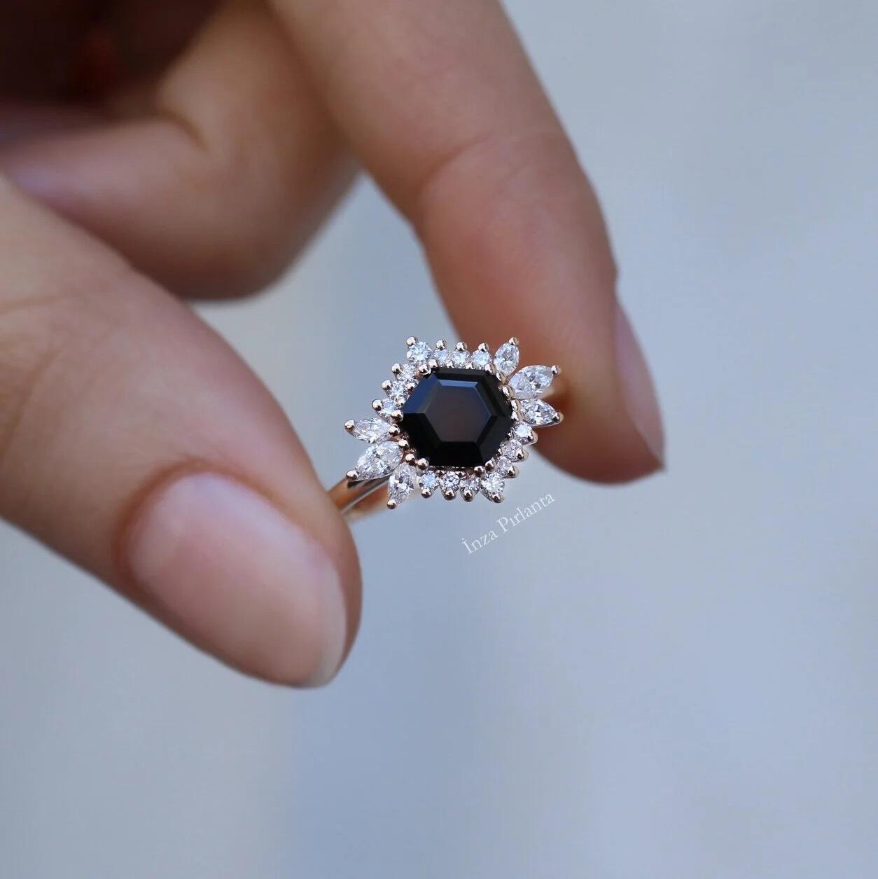Vintage Altıgen Spinel & Pırlanta Yüzük - İnza Pırlanta