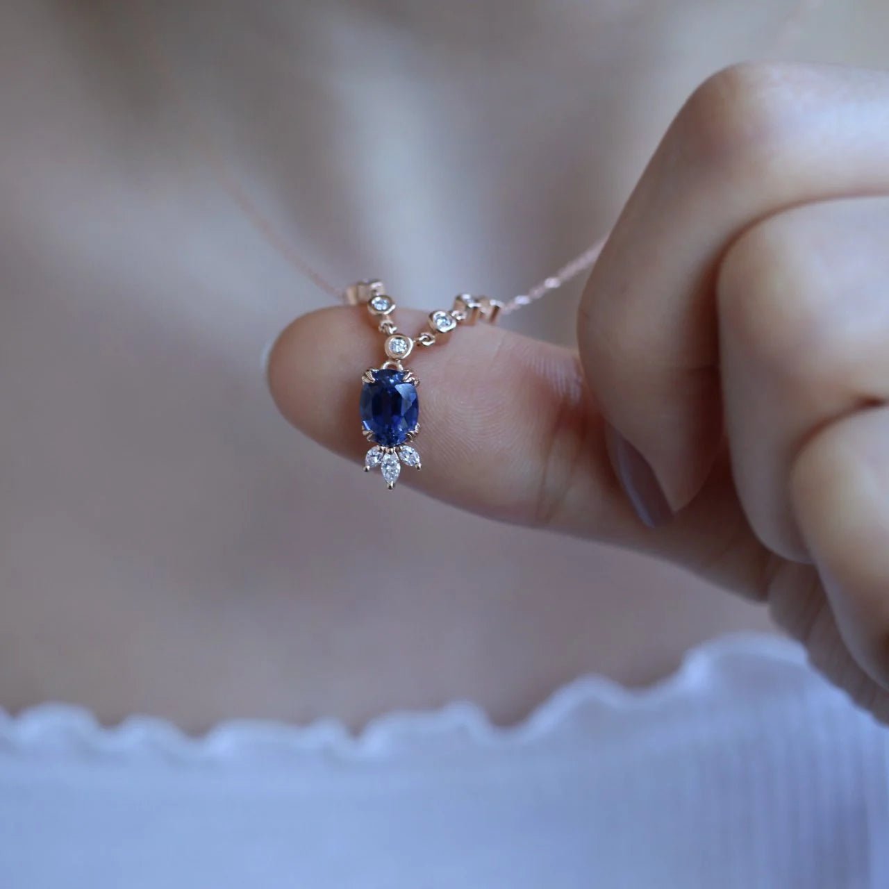 Vintage Lotus Blue Topaz & Pırlanta Kolye - İnza Pırlanta