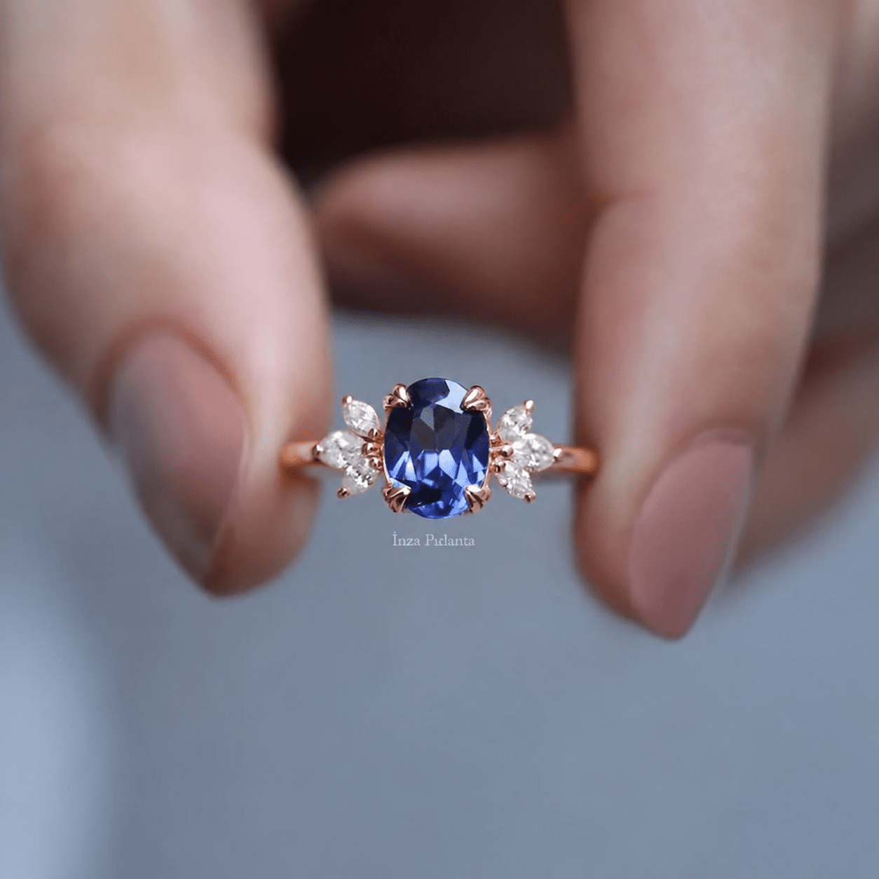 Vintage Lotus Blue Topaz & Pırlanta Yüzük - İnza Pırlanta