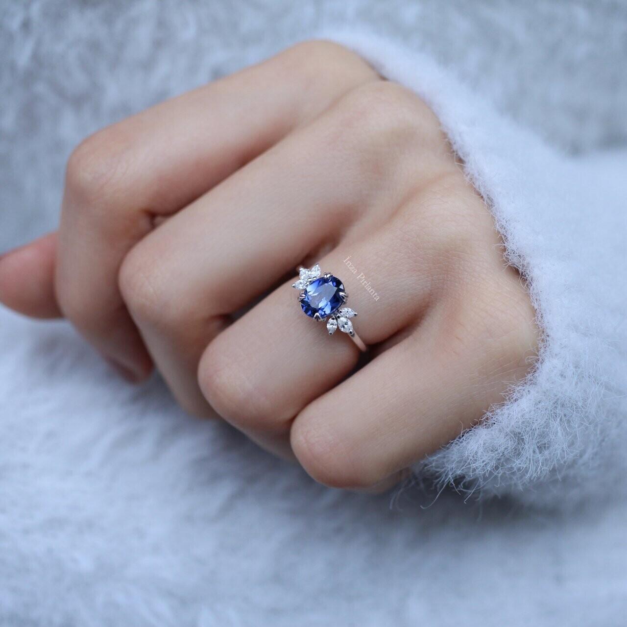Vintage Lotus Blue Topaz & Pırlanta Yüzük - İnza Pırlanta