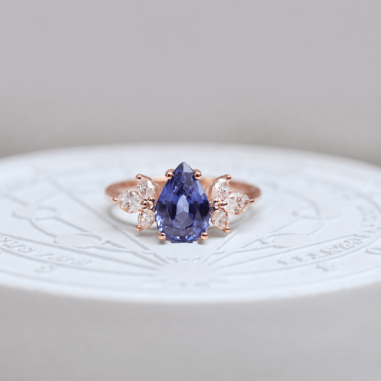 Vintage Lotus Damla Blue Topaz & Pırlanta Yüzük - İnza Pırlanta