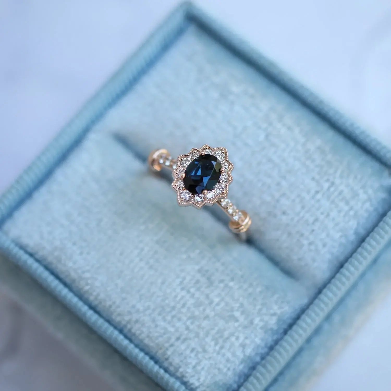 Vintage Venice London Blue & Pırlanta Yüzük - İnza Pırlanta