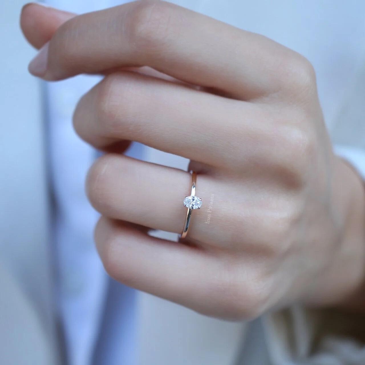 0.25 Karat Oval Pırlanta Tektaş Yüzük - İnza Pırlanta