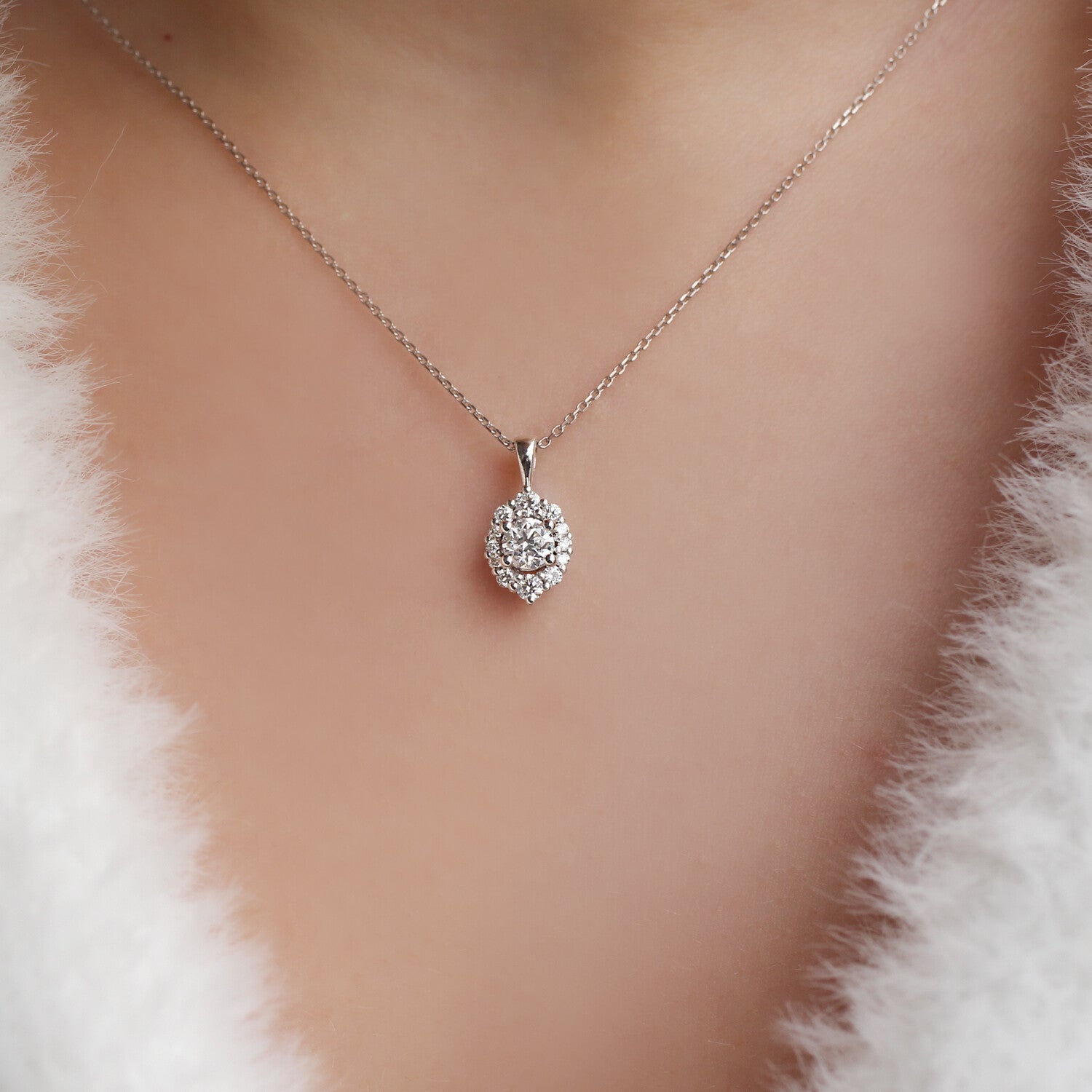 0.35 Karat Özel Tasarım Vintage Lina Pırlanta Kolye - İnza Pırlanta