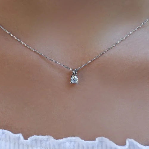 0.40 Karat Pırlanta Tektaş Kolye