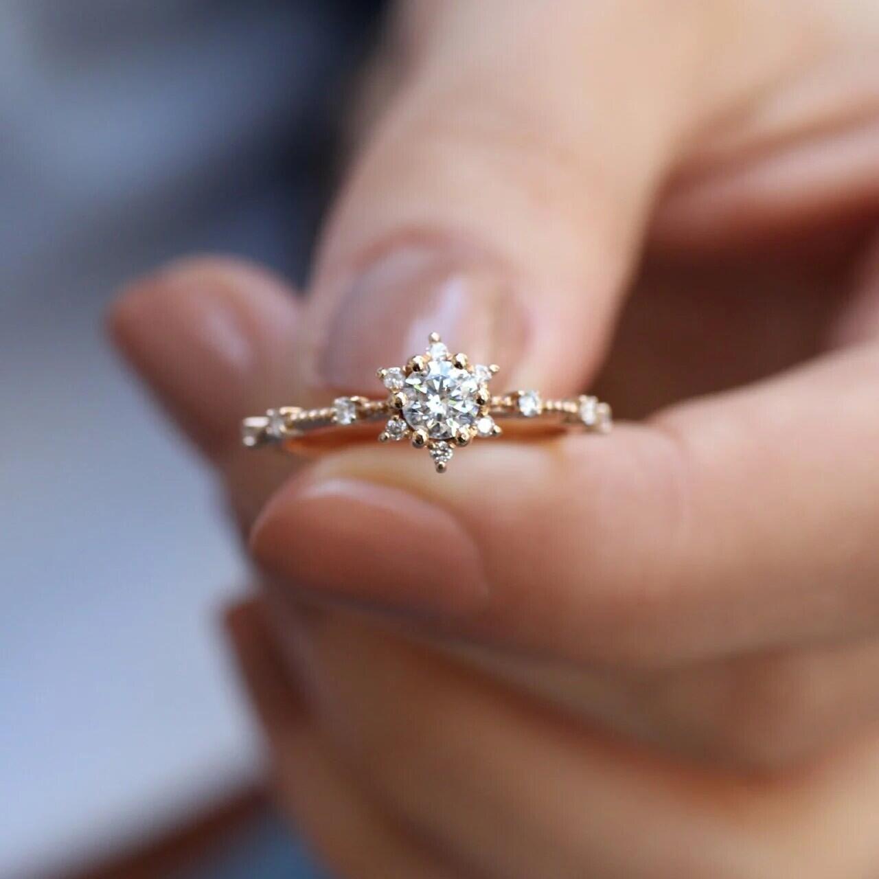 0.42 Karat Vintage Tasarım Kar Tanesi Pırlanta Yüzük - İnza Pırlanta