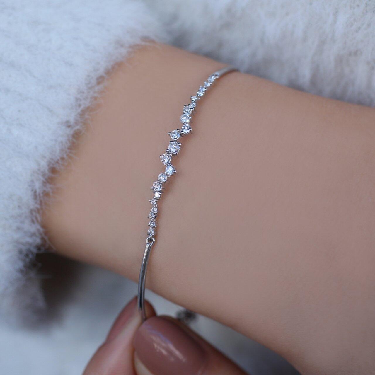 0.50 Karat Özel Tasarım Asimetri Pırlanta Bileklik - İnza Pırlanta
