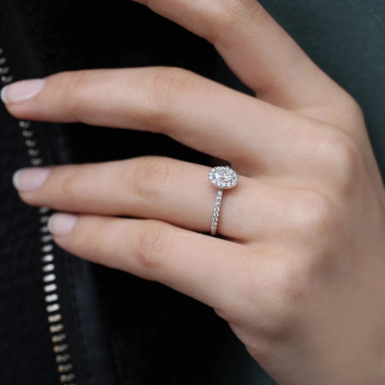 0.60 Karat Oval Pırlanta Tektaş Yüzük