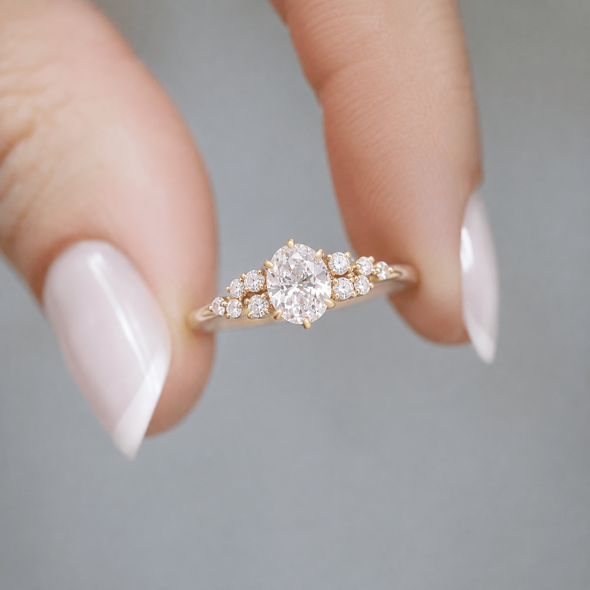0.60 Karat E SI2 GIA Sertifikalı Oval Asimetri Pırlanta Yüzük - İnza Pırlanta