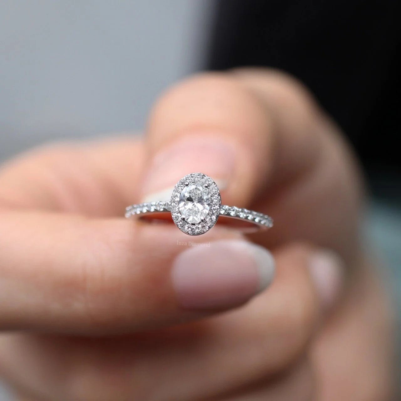 0.60 Karat Oval Pırlanta Tektaş Yüzük - İnza Pırlanta