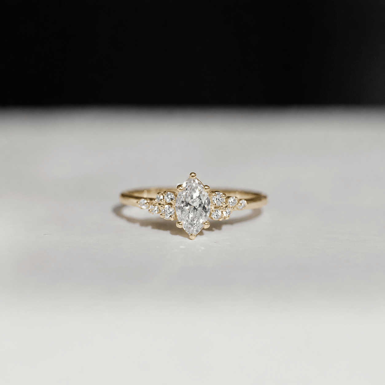 0.60 Karat Vintage Özel Tasarım Asimetri Markiz Pırlanta Yüzük - İnza Pırlanta