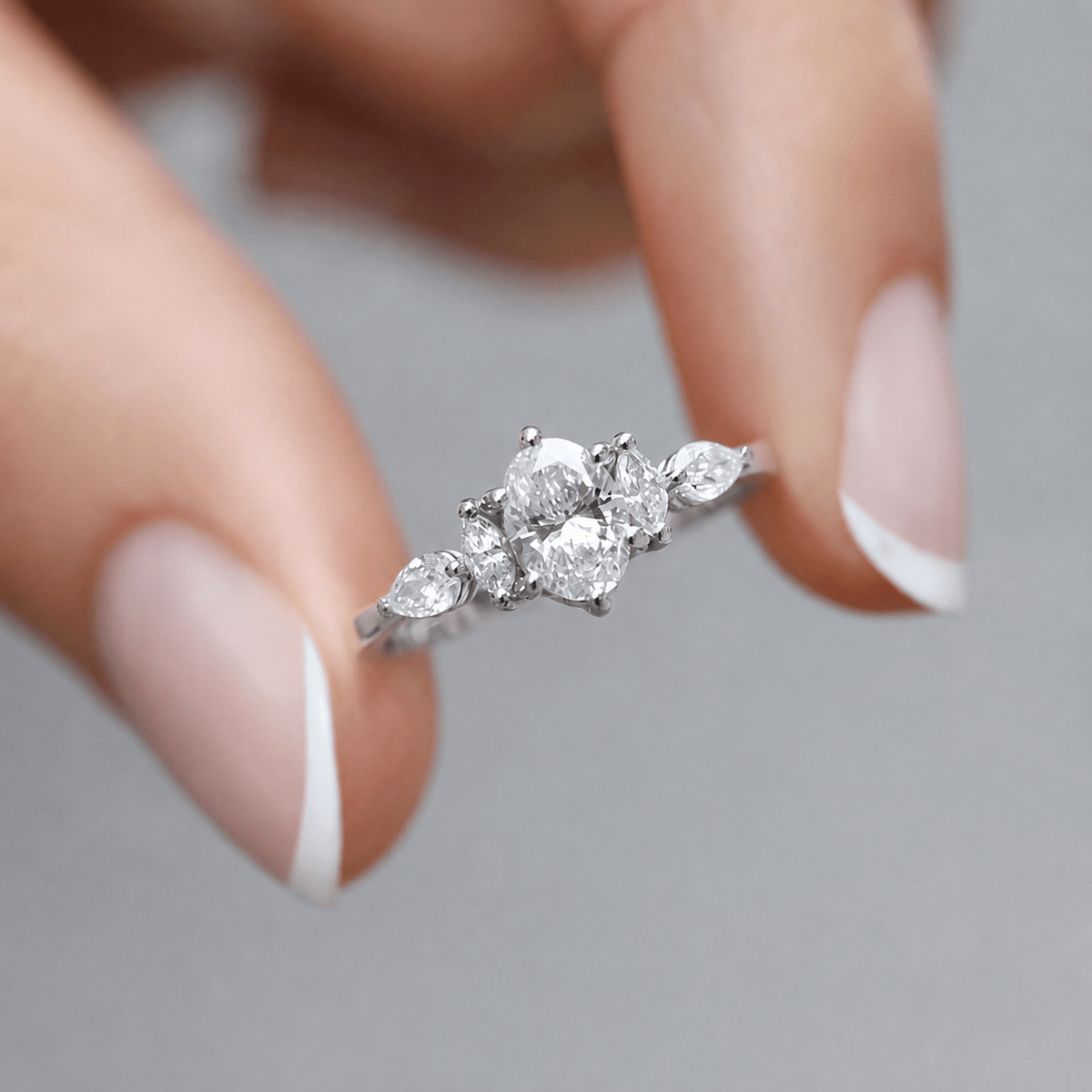 0.70 Karat Vintage Diana Oval Pırlanta Yüzük - İnza Pırlanta