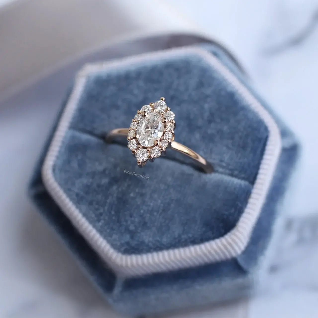 0.70 Karat Vintage Oval Lina Tasarım Pırlanta Yüzük - İnza Pırlanta