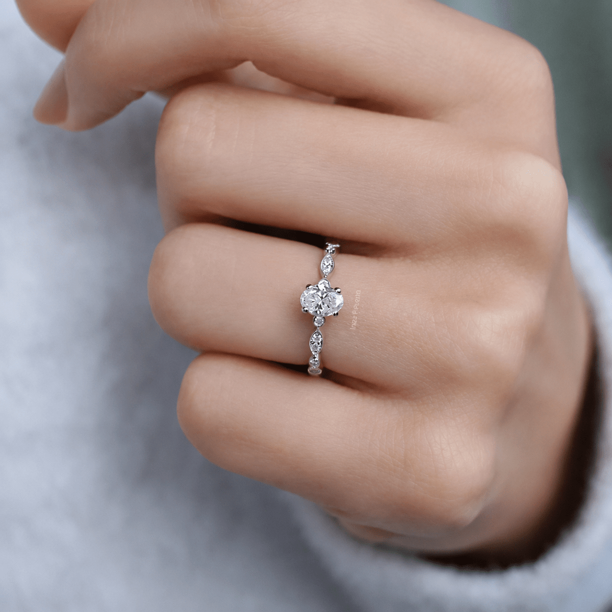 0.72 Karat Vintage Oval Pırlanta Tektaş Yüzük - İnza Pırlanta