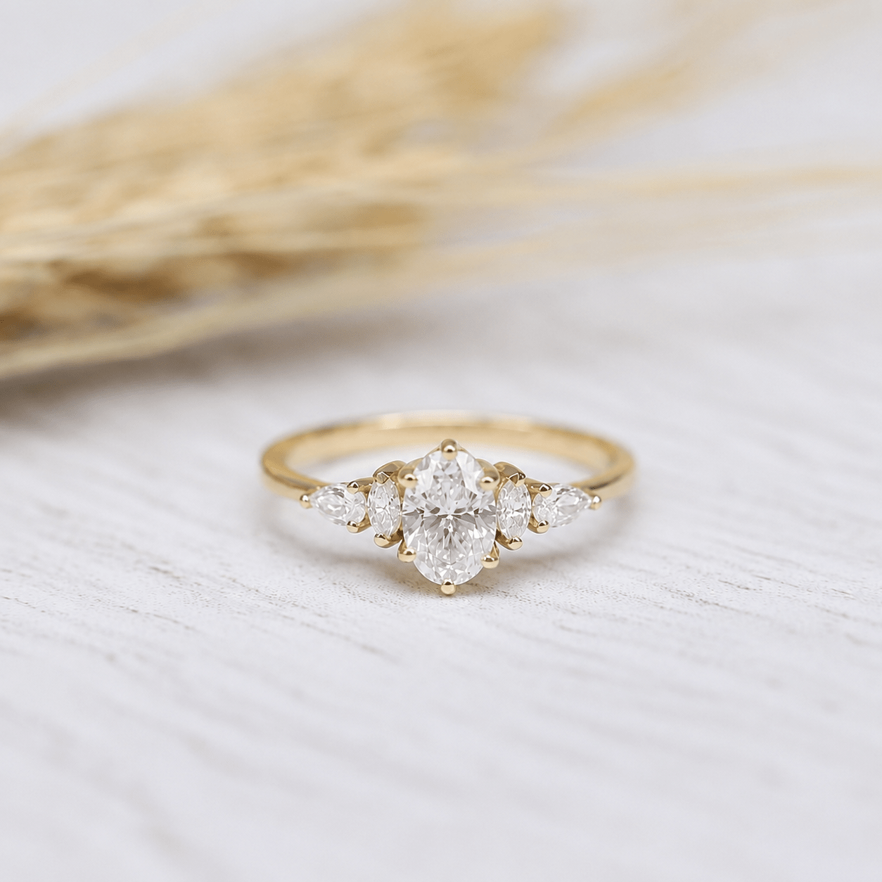 0.80 Karat E VS2 GIA Sertifikalı Vintage Diana Oval Pırlanta Yüzük - İnza Pırlanta