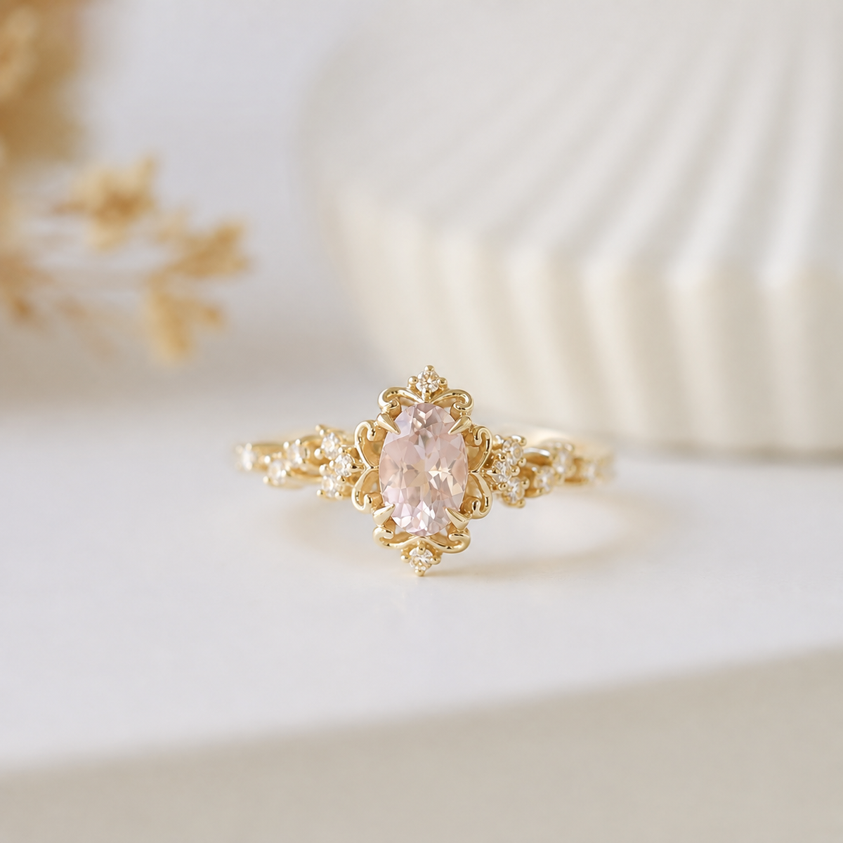 Vintage Emma Asimetri Morganite & Pırlanta Tektaş Yüzük