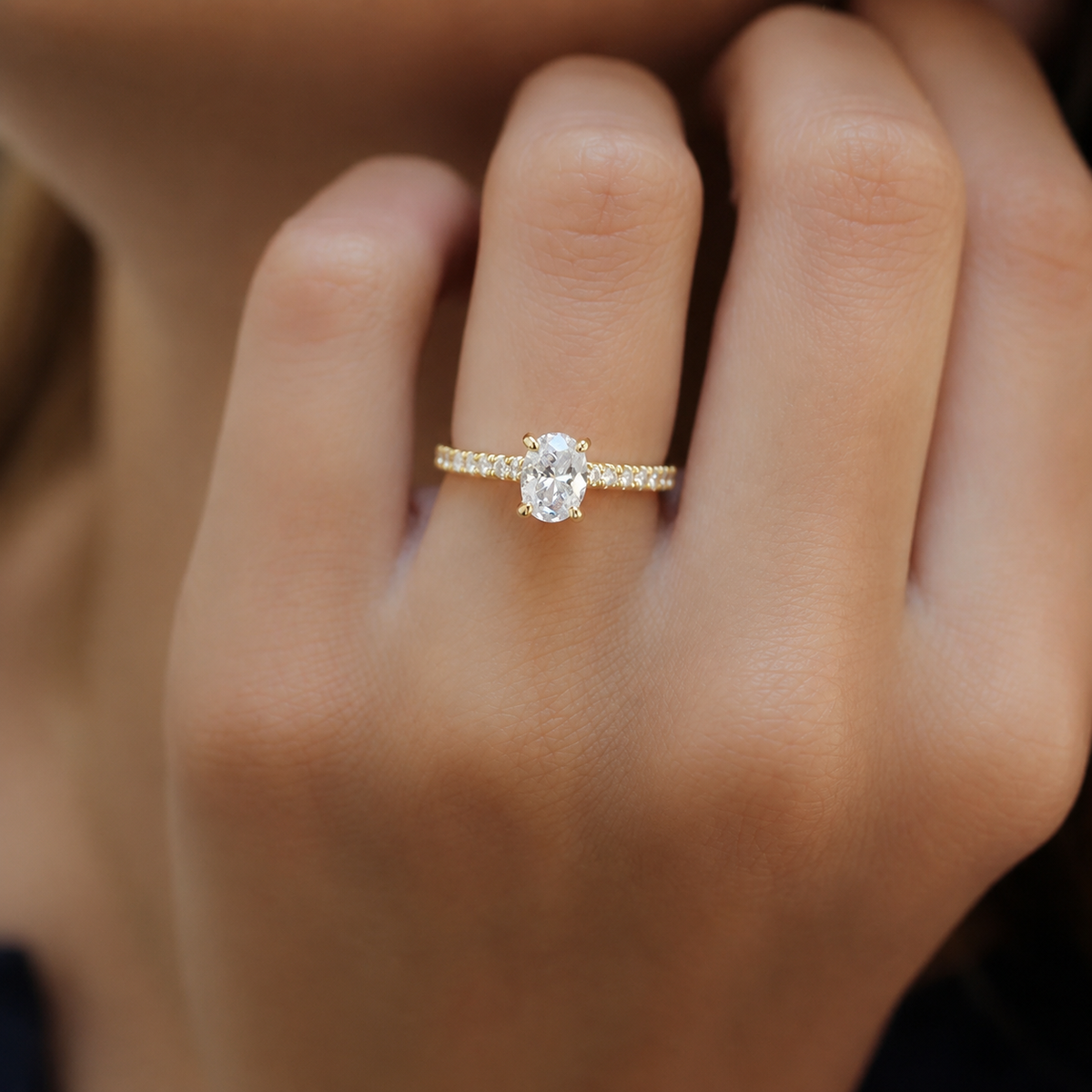 1.00 Karat GIA Sertifikalı Oval Pırlanta Tektaş Yüzük