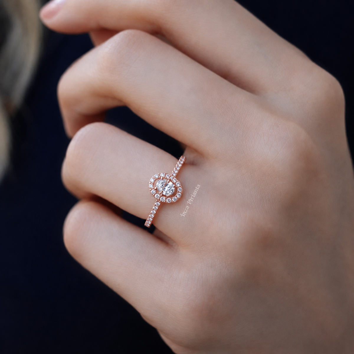 0.50 Karat Oval Pırlanta Tektaş Yüzük