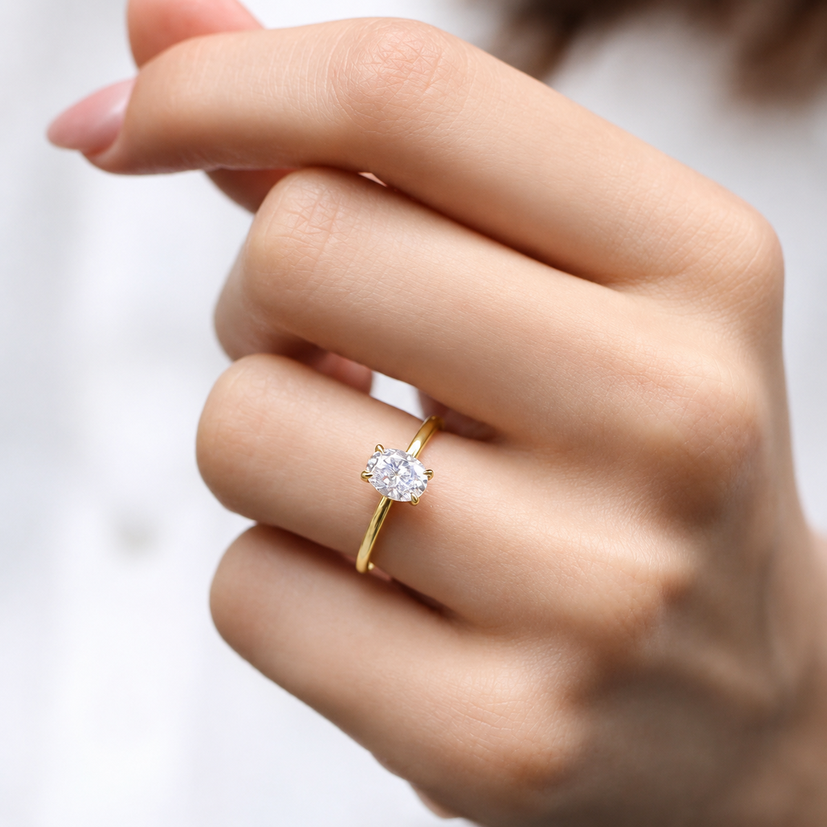 1.00 Karat D VS1 GIA Sertifikalı Oval Tektaş Yüzük