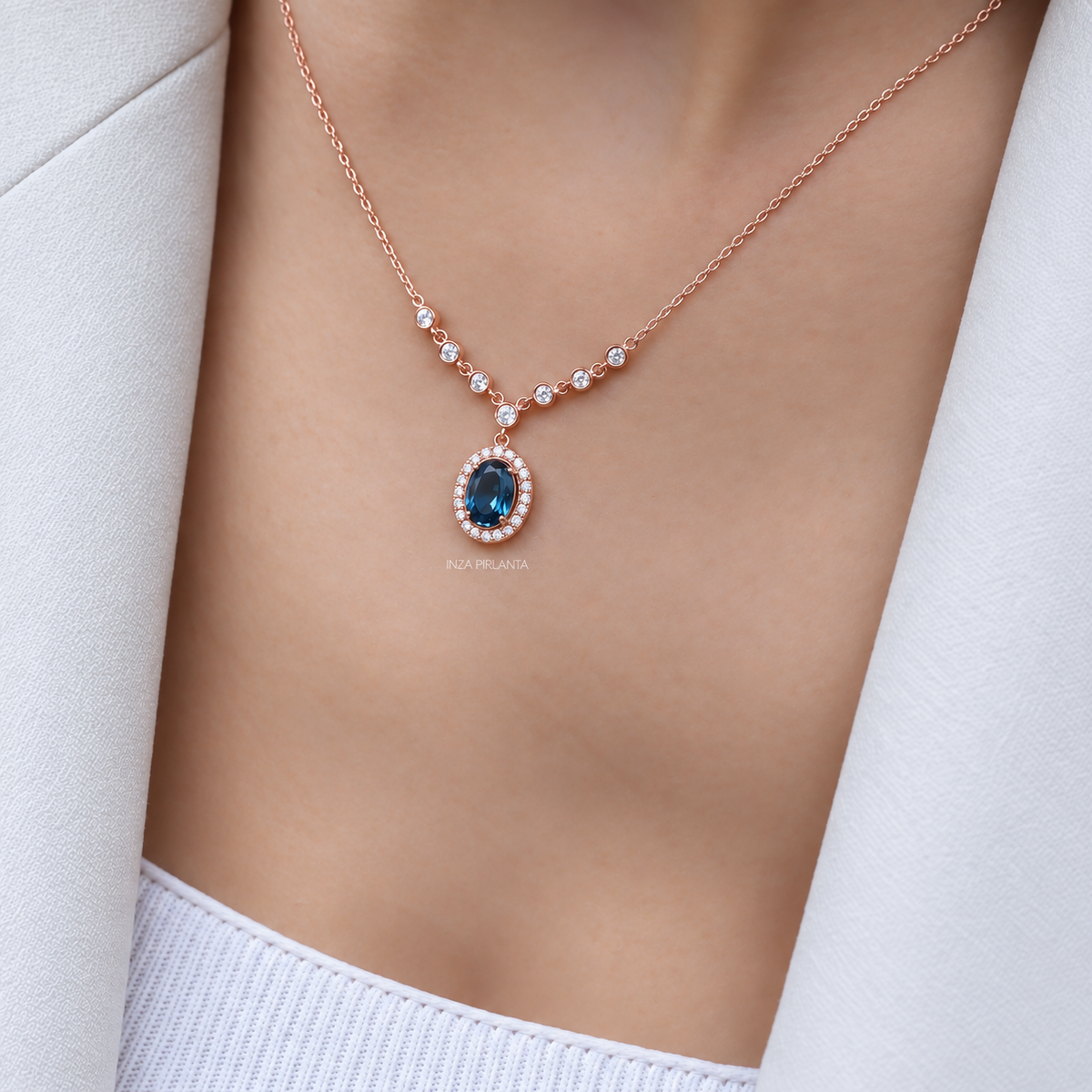 Tasarım London Blue & Pırlanta Kolye
