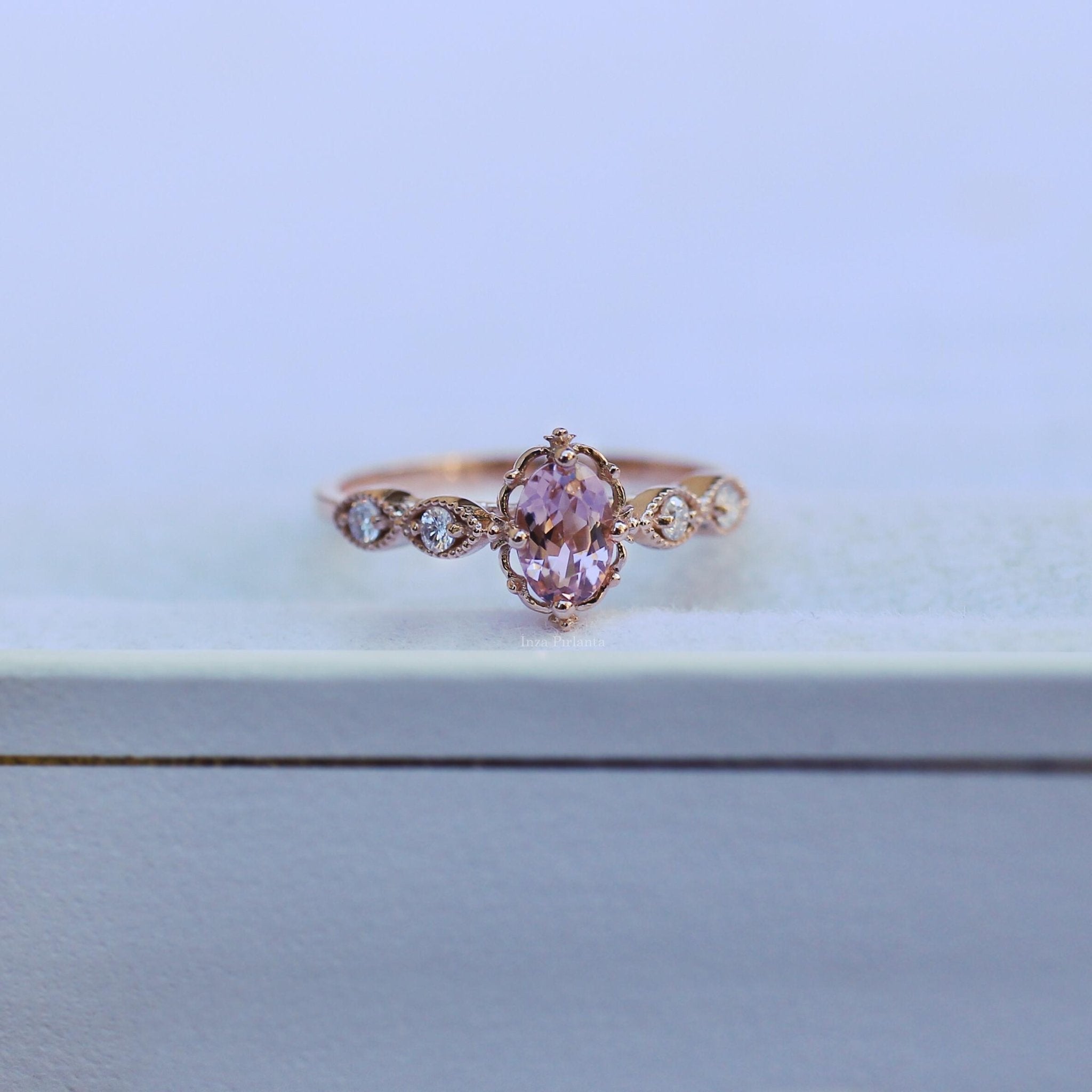 Vintage Aria Morganite & Pırlanta Tektaş Yüzük - İnza Pırlanta
