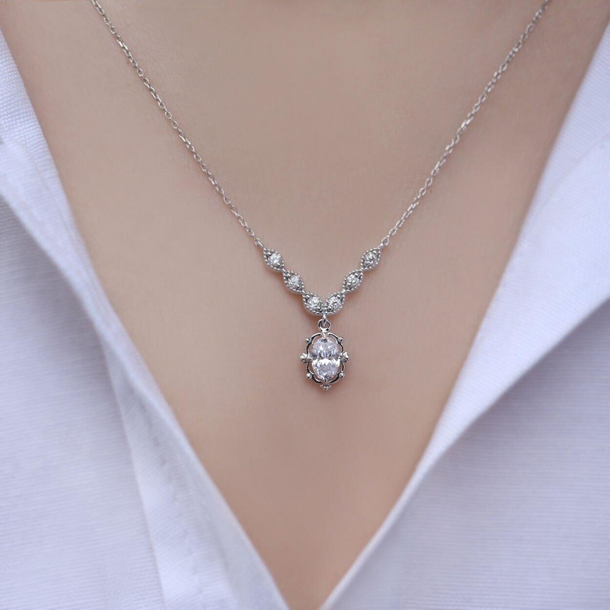 Vintage Aria Pırlanta & Beyaz Topaz Kolye - İnza Pırlanta