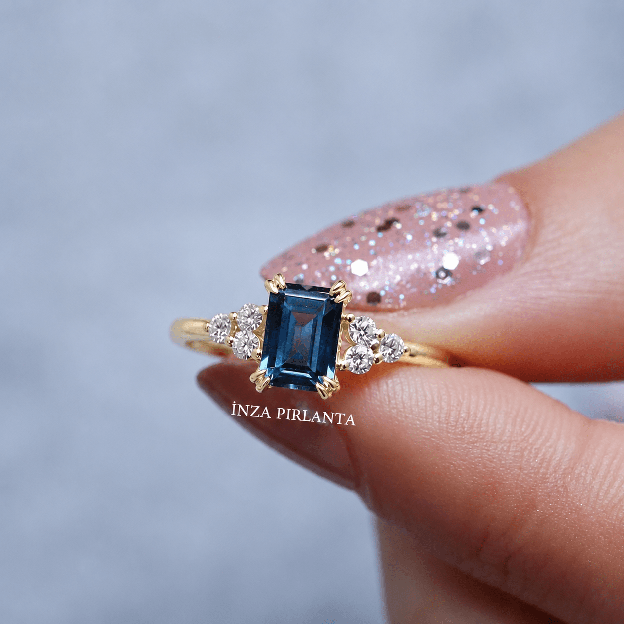 Vintage Lily London Blue & Pırlanta Yüzük - İnza Pırlanta