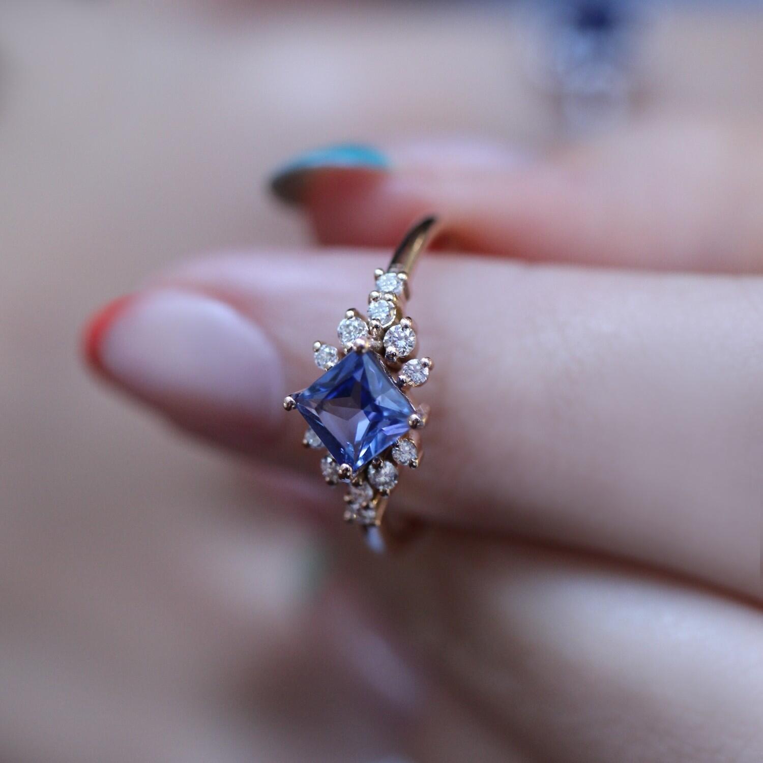 Vintage Prenses Blue Topaz & Pırlanta Yüzük - İnza Pırlanta