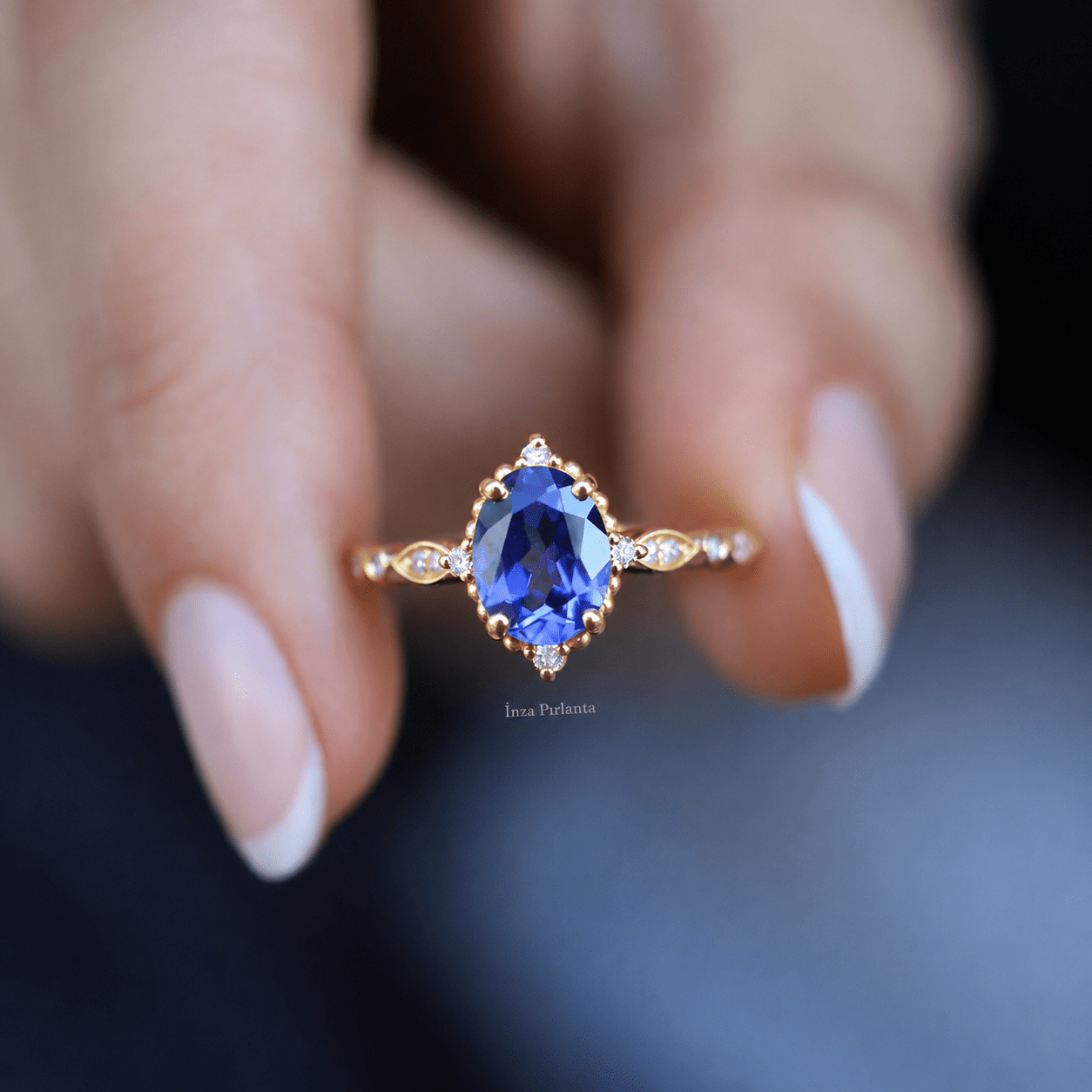 Vintage Selius Büyük Boy Blue Topaz & Pırlanta Yüzük - İnza Pırlanta