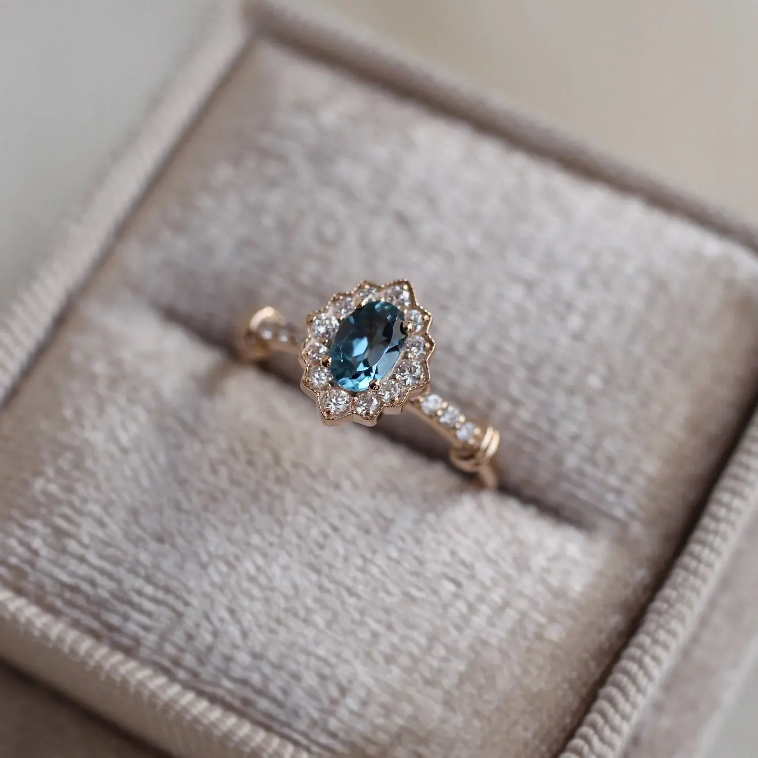 Vintage Venice London Blue & Pırlanta Yüzük - İnza Pırlanta